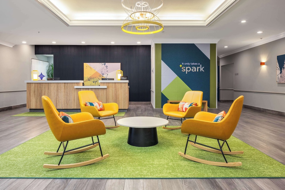 Spark by Hilton Houston West Clay Road - photo 2