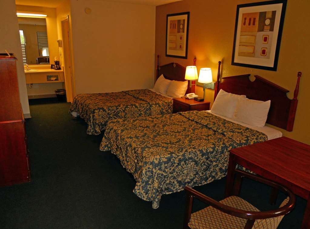 Country Hearth Inn & Suites Dawson - photo 16