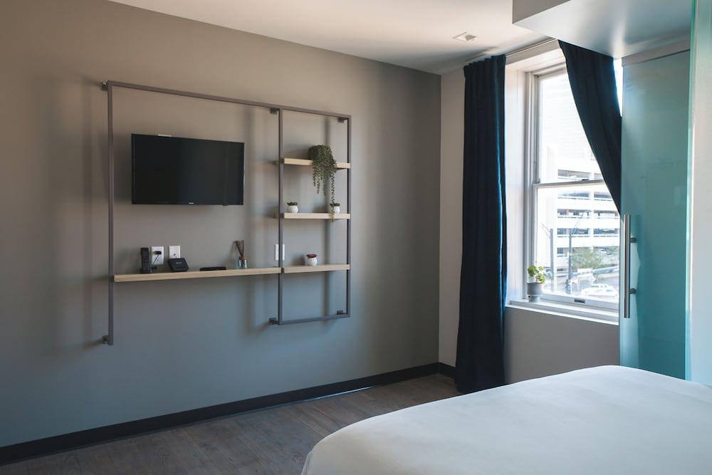 SOVA Micro Room & Social Hotel - photo 25