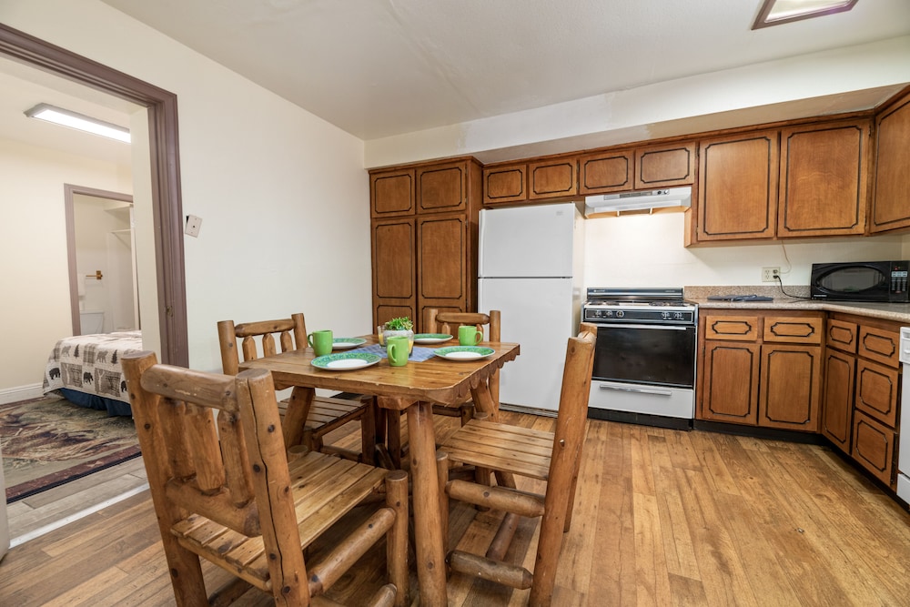 Big Bear Lakefront Lodge - photo 45