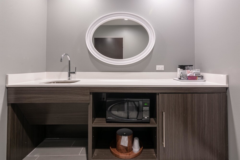 Hampton Inn & Suites Dallas East - photo 27