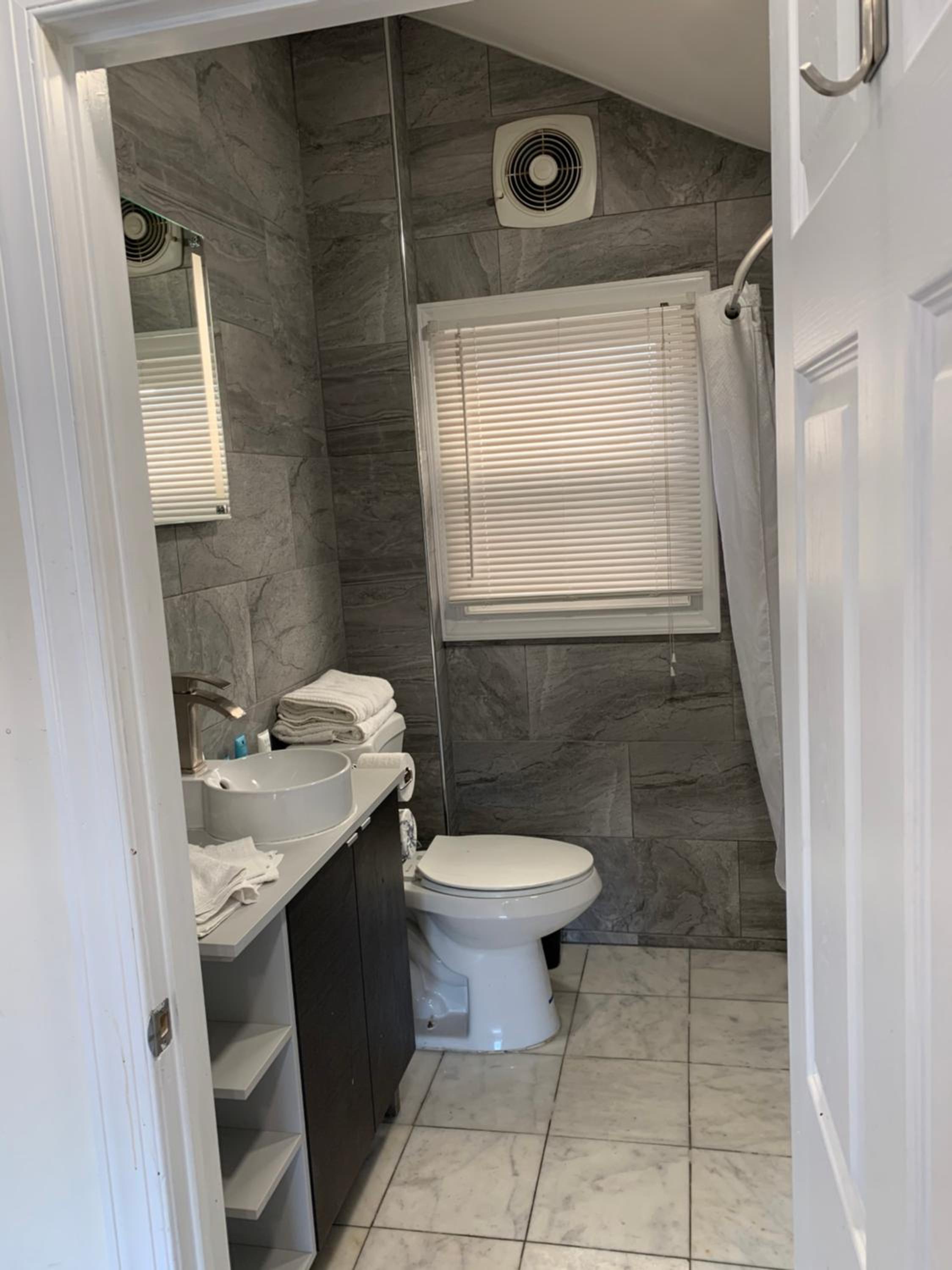 Penn Lodge Hotel & Suites - photo 12