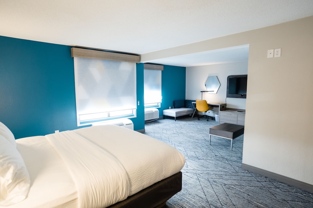 Holiday Inn Express & Suites Knoxville North I 75 Exit 112 by IHG - photo 19