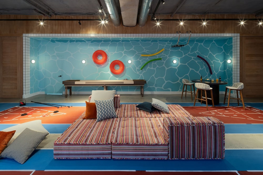 Moxy St. Petersburg Downtown - photo 40