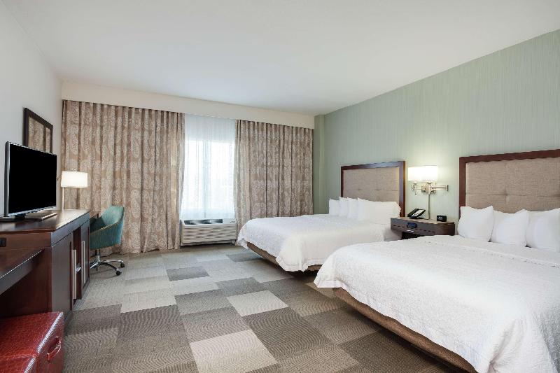 Hampton Inn & Suites Deland - photo 45