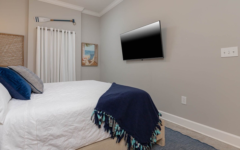 Phoenix Gulf Towers 1002 2 Bedroom Condo by Redawning - photo 3