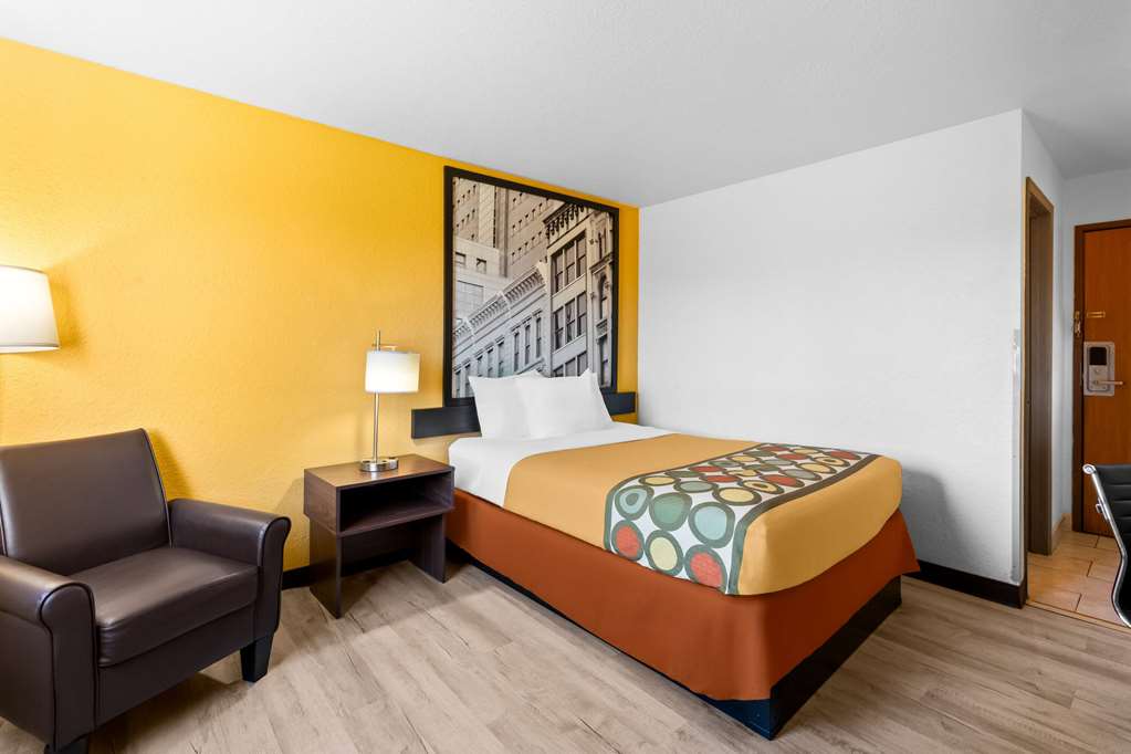 Super 8 by Wyndham Elizabethtown - photo 26