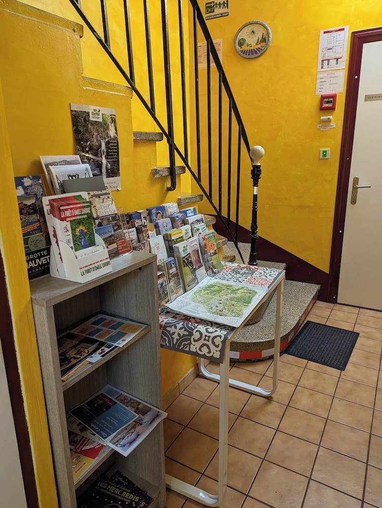 Auberge Des Pins — Aubenas — photo 3