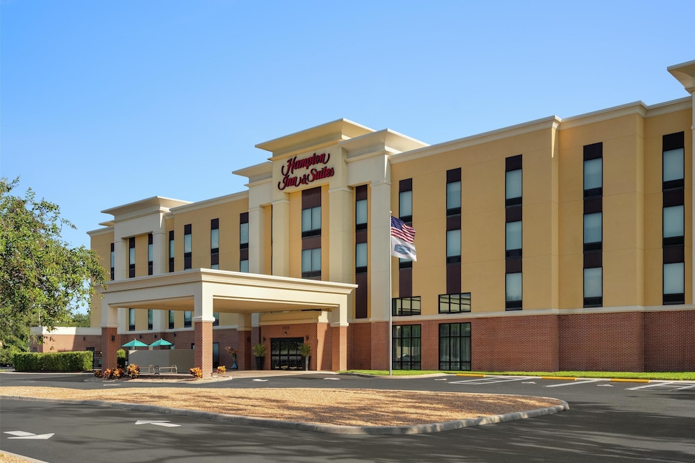 Hampton Inn & Suites Tampa Busch Gardens Area - featured photo