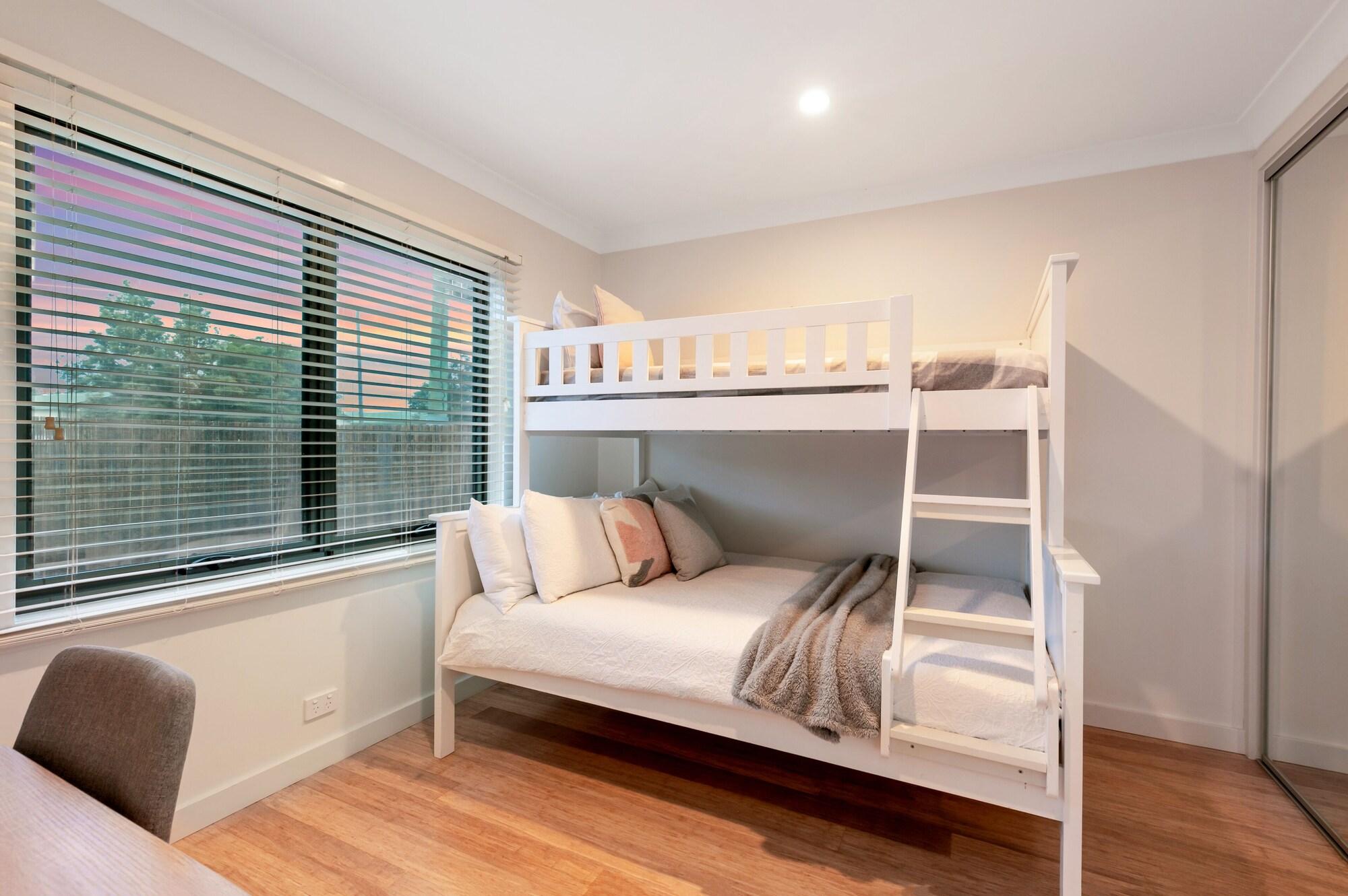 Ocean Grace by the River and Ocean Pet Friendly — carbon neutral stay, Ocean Grove