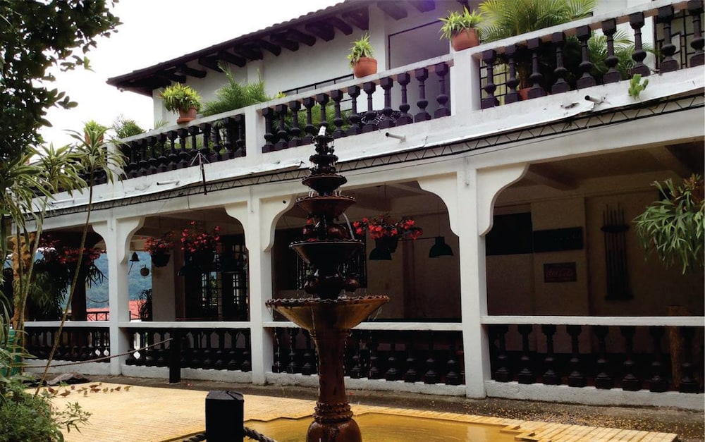 Finca Hotel Paraiso Terrenal La Mesa