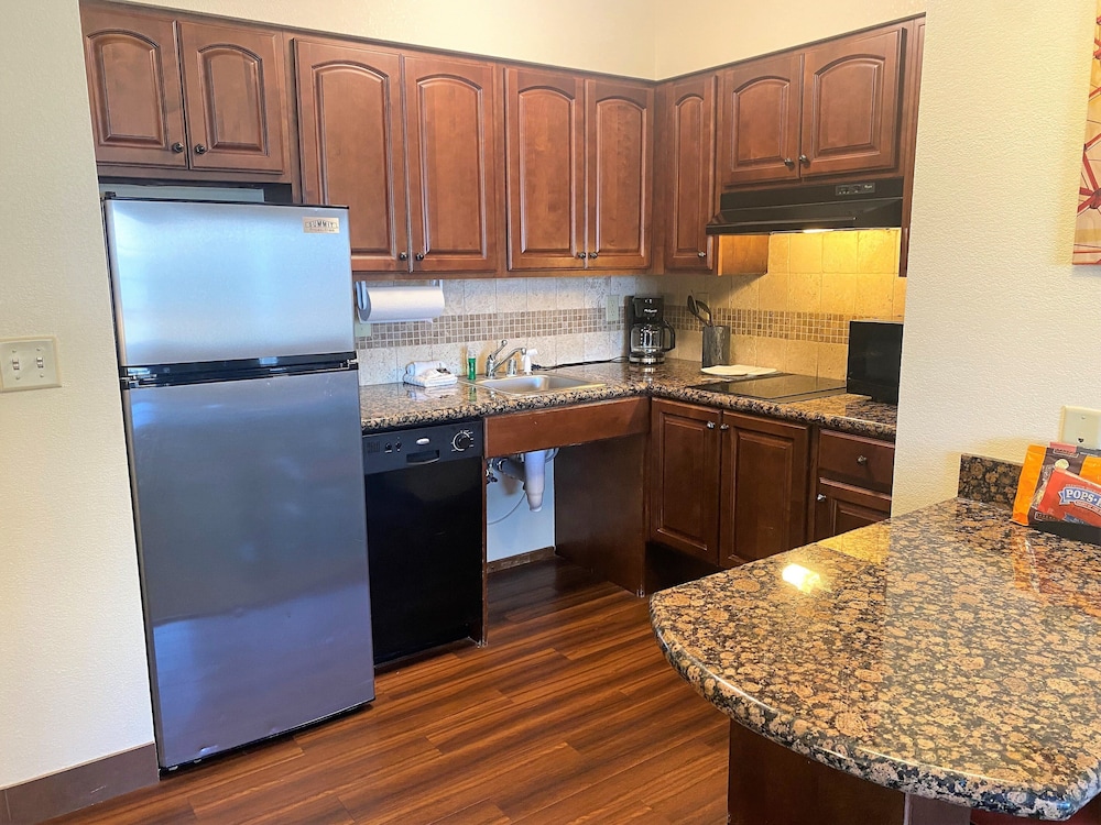 Staybridge Suites Great Falls by IHG - photo 49