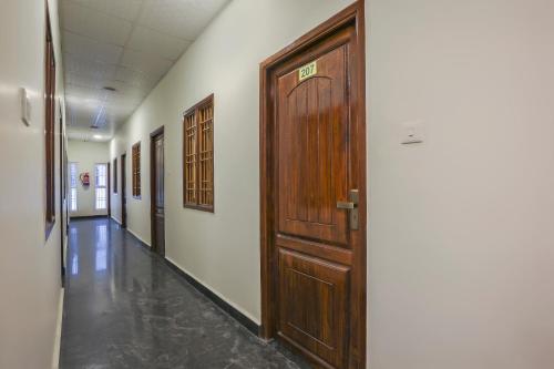 Oyo 71556 Vmb Residency — Puducherry