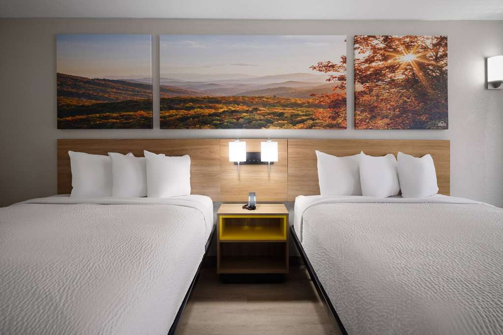 Days Inn by Wyndham Montgomery I 85 - photo 21