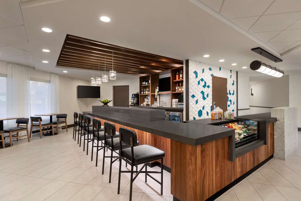Hyatt Place Tucson Central - photo 28