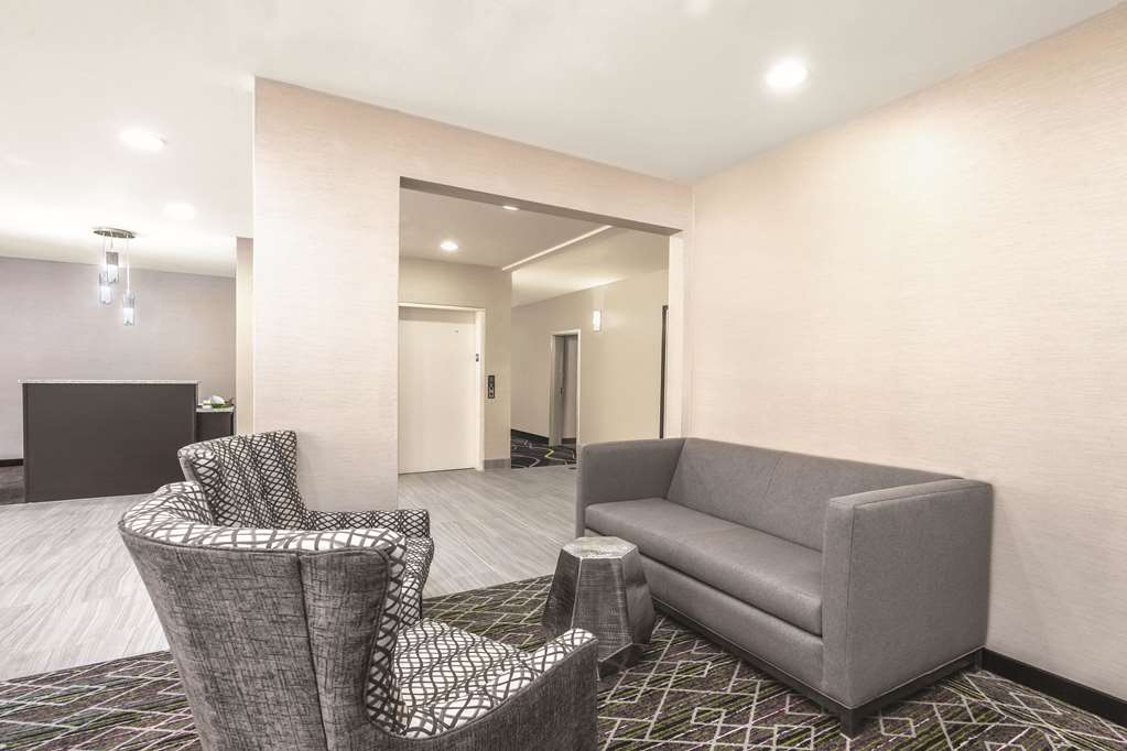 La Quinta Inn & Suites by Wyndham Rome - photo 5