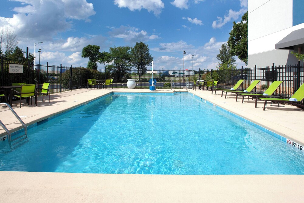 SpringHill Suites Cincinnati North Forest Park - photo 15