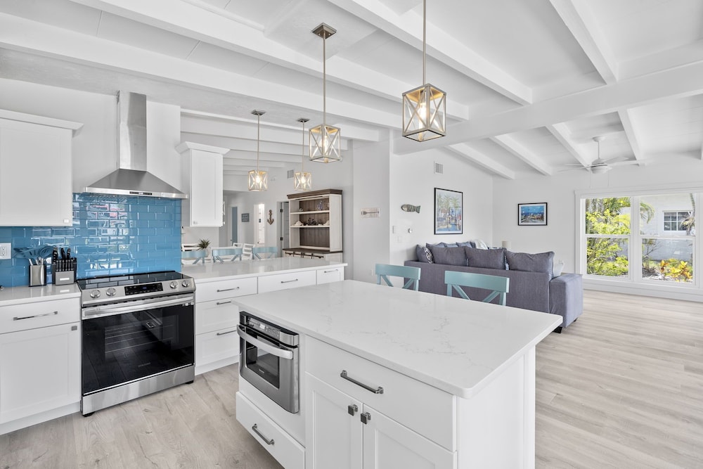 5670 Williams Drive - photo 9