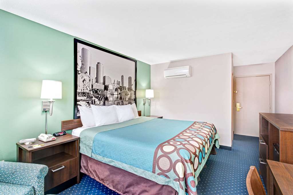 Super 8 by Wyndham Brockton - photo 15
