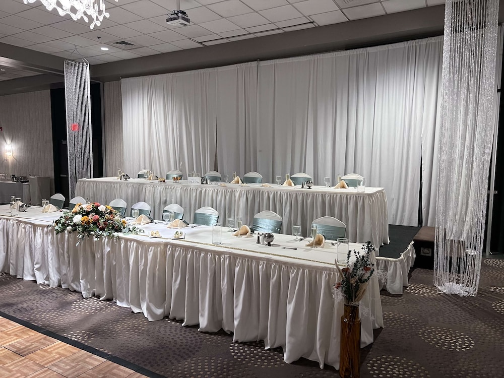 DoubleTree by Hilton Hotel Bloomington - photo 104