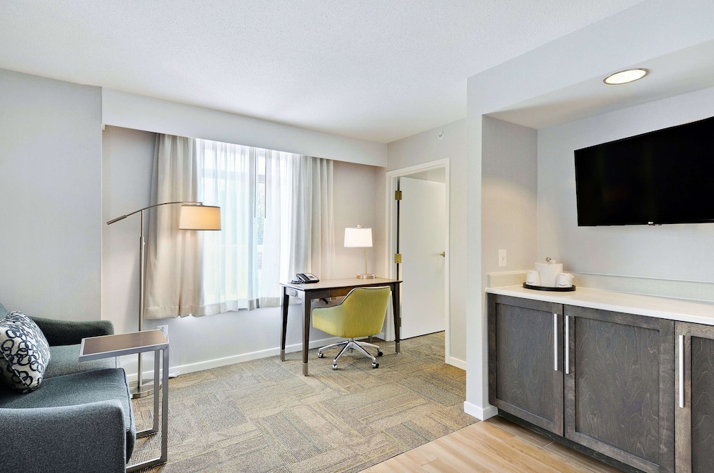Hampton Inn Alexandria Old Town King St. Metro - photo 21