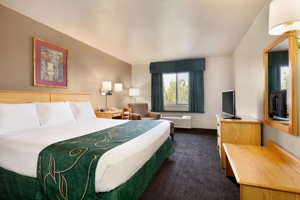 Travelodge by Wyndham Yermo - photo 6