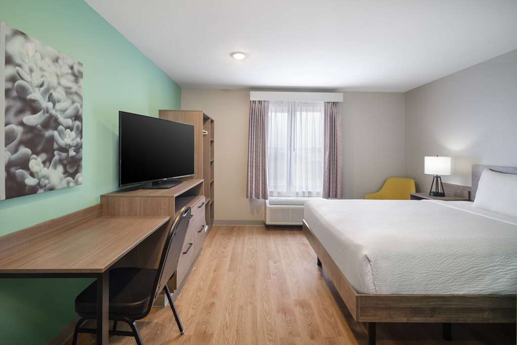 ECHO Suites Extended Stay by Wyndham Dallas Plano Frisco - photo 20