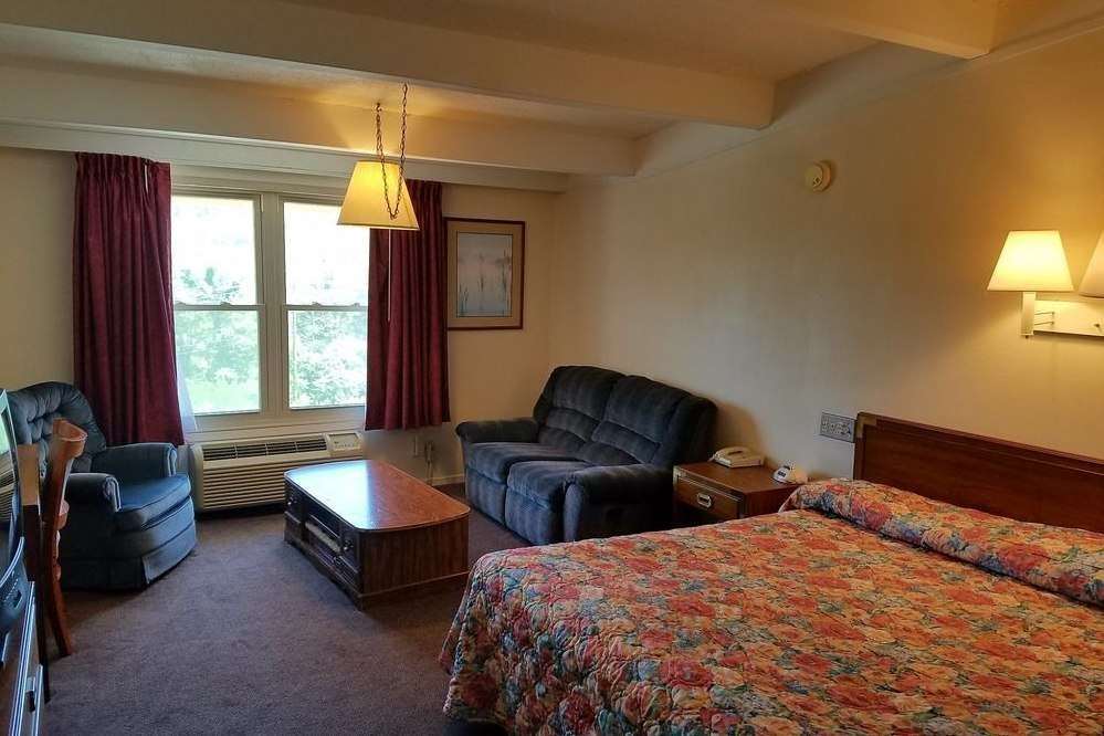 Baymont by Wyndham Cookeville - photo 6
