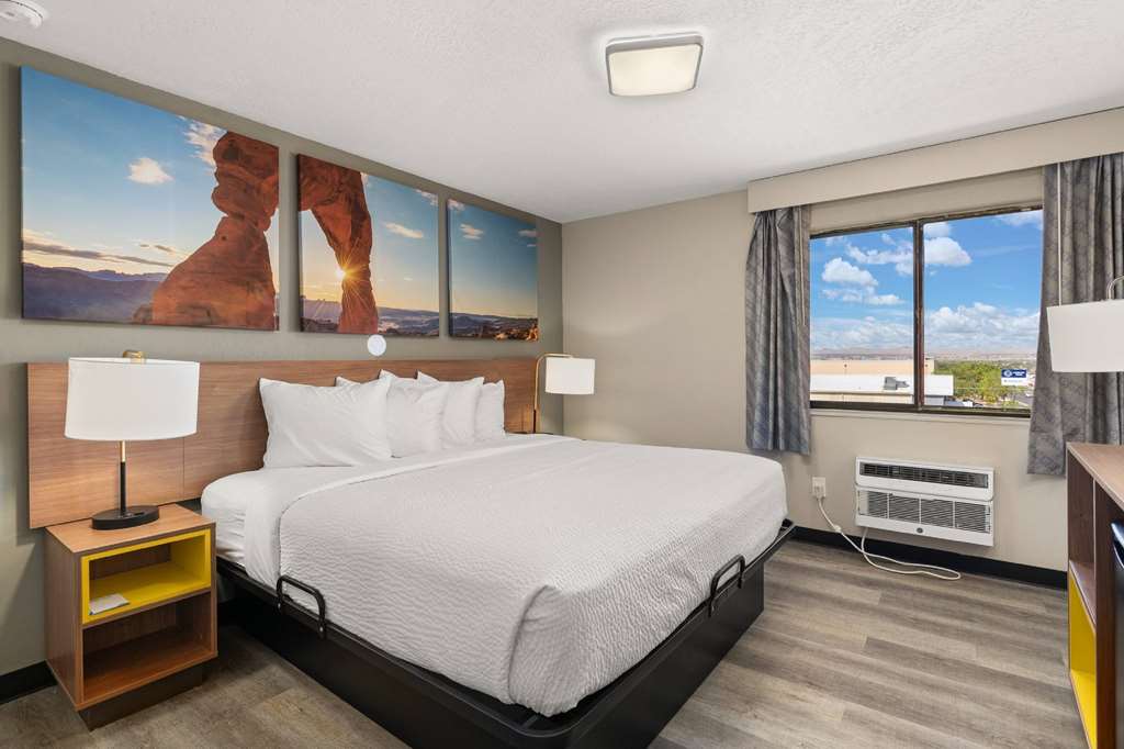 Days Inn by Wyndham Albuquerque I 25 - photo 25