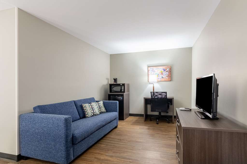 Econo Lodge Dayton North - photo 30