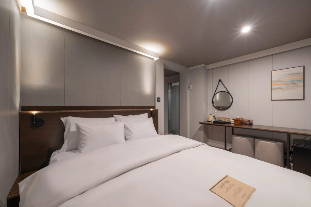Sinchon A Plus - carbon neutral hotel in Seoul