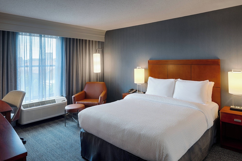 Courtyard by Marriott Springfield Downtown - photo 14