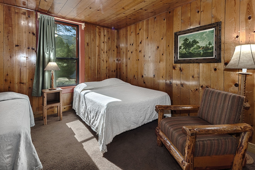 Idyllwild Inn - photo 12