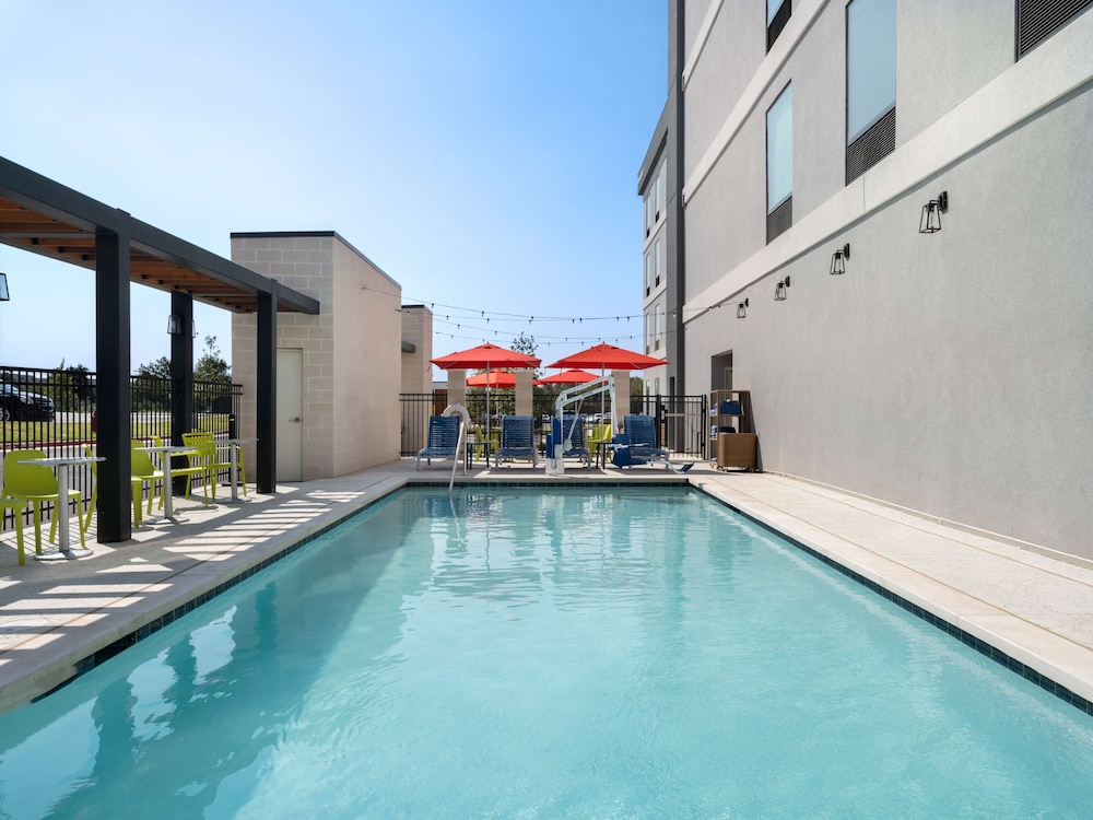 Home2 Suites by Hilton Round Rock Medical Center - photo 26