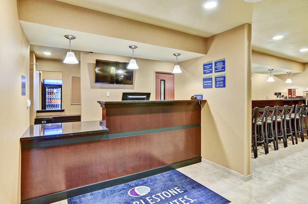 Cobblestone Inn & Suites Ambridge - photo 3