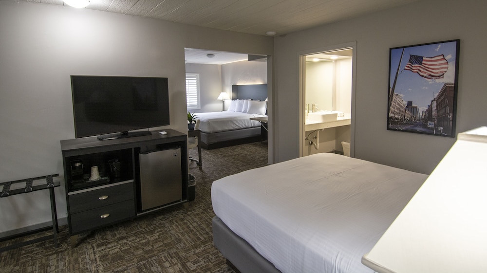 Americana Modern Hotel - photo 5