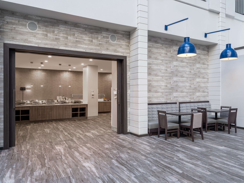 Embassy Suites by Hilton Baltimore Hunt Valley - photo 34