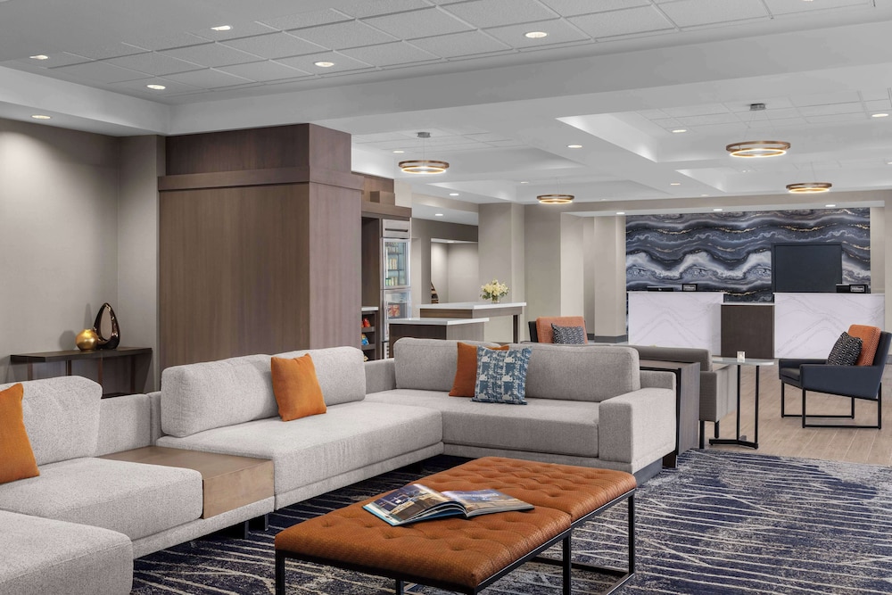 DoubleTree by Hilton Las Vegas Airport - photo 3