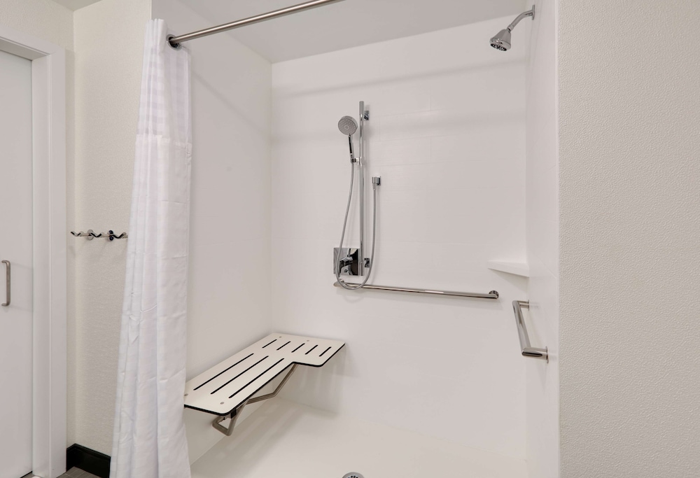 Homewood Suites by Hilton Irvine Spectrum Lake Forest - photo 22