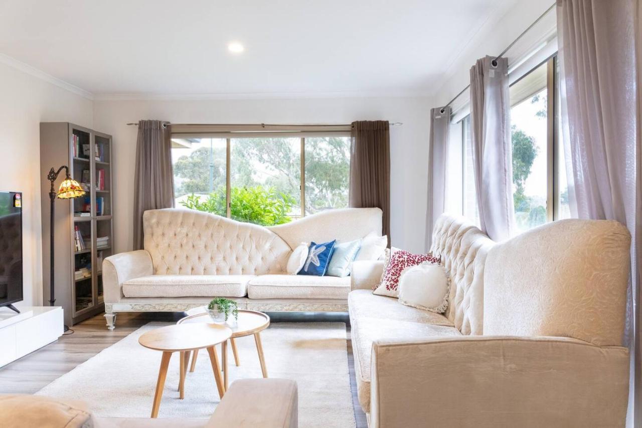 Retreat with Panoramic Hills View pet-friendly hotel The Basin