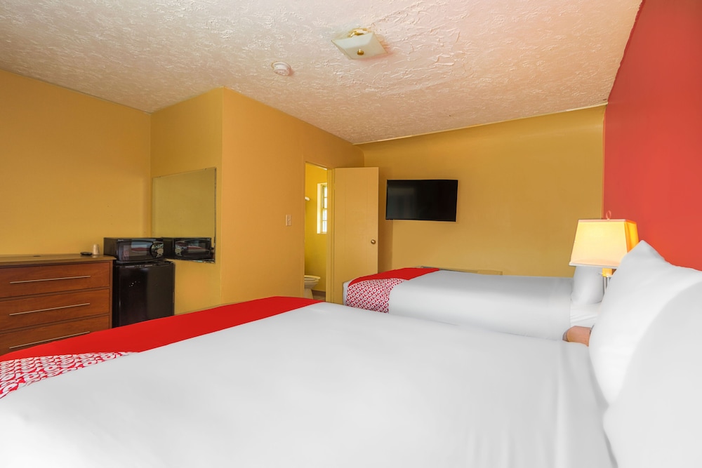 OYO Hotel North Lima OH Boardman - photo 12