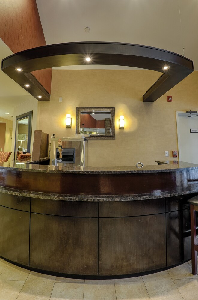 Albany Airport Inn and Suites - photo 41