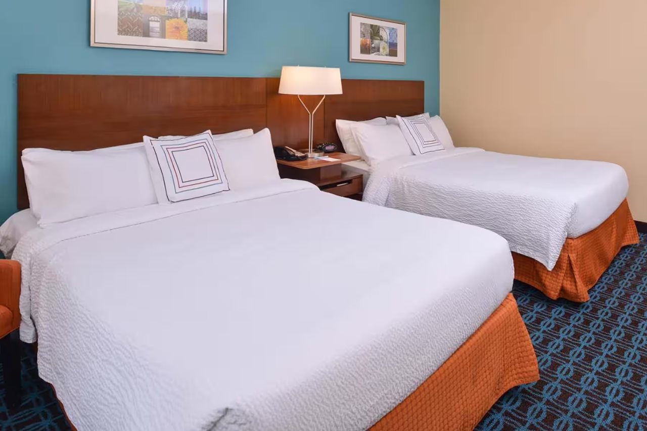 Baymont By Wyndham St Charles — Saint Charles