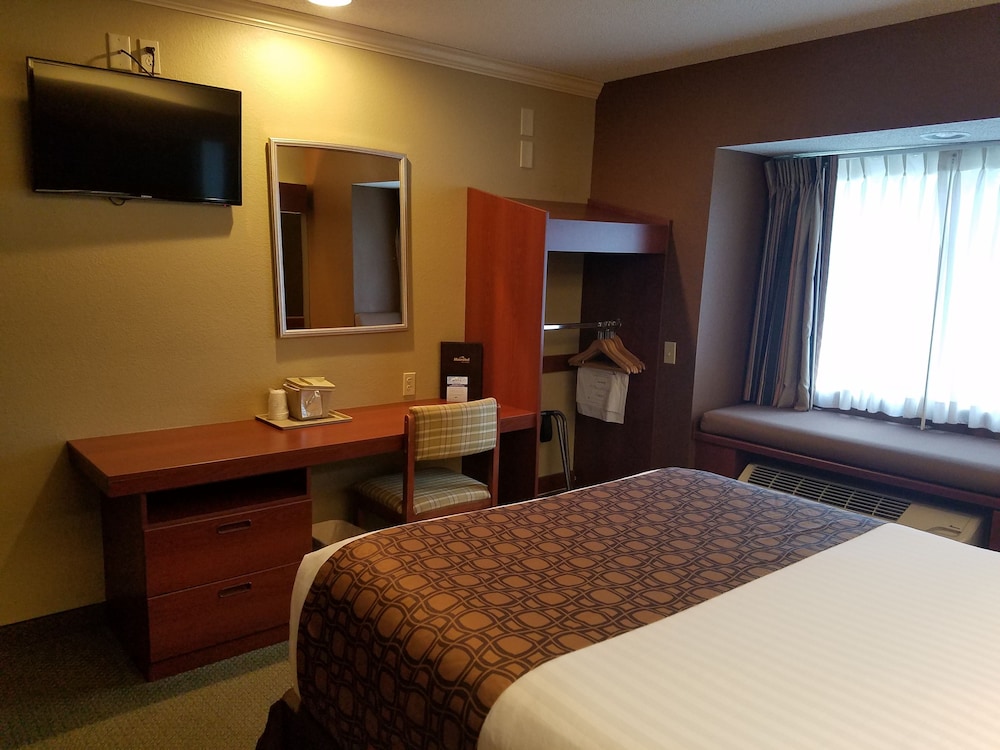 Microtel Inn & Suites by Wyndham Dover - photo 8