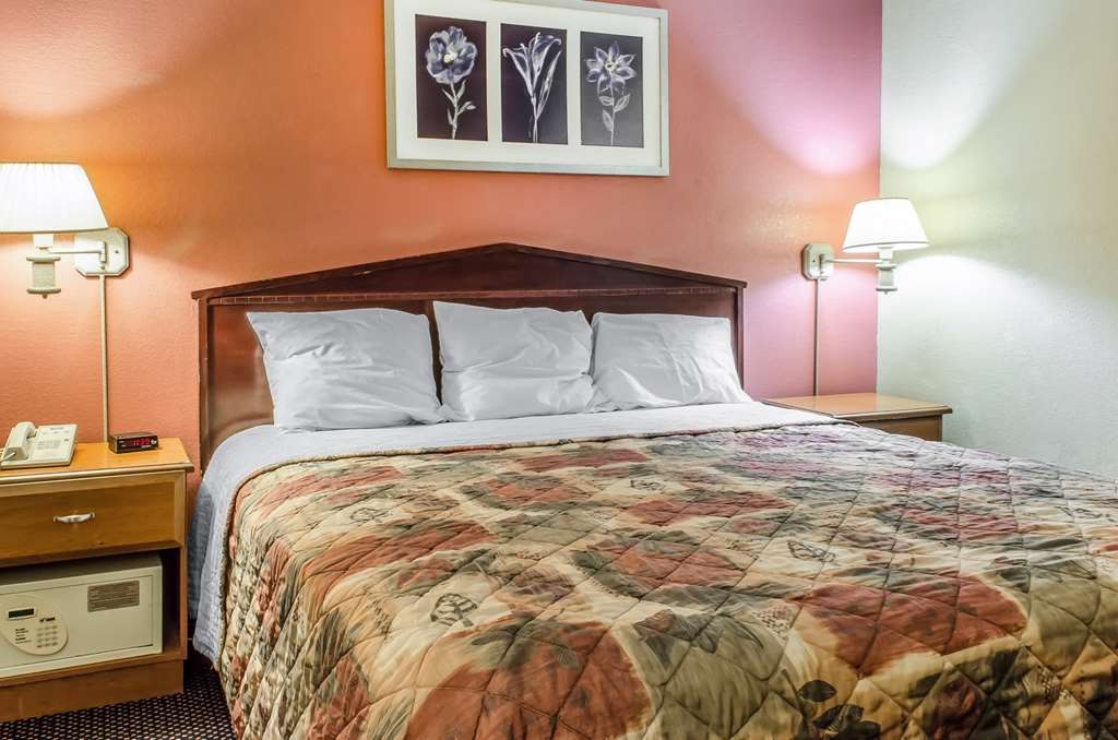 Rodeway Inn Allentown South - photo 7