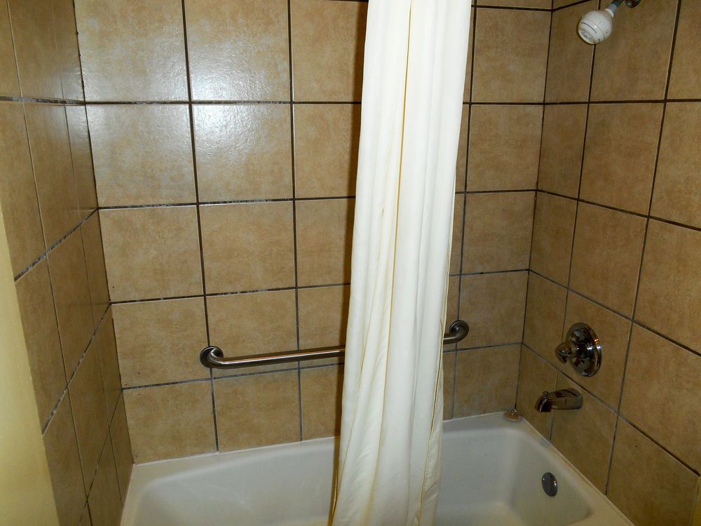 Red Roof Inn & Suites San Angelo - photo 31