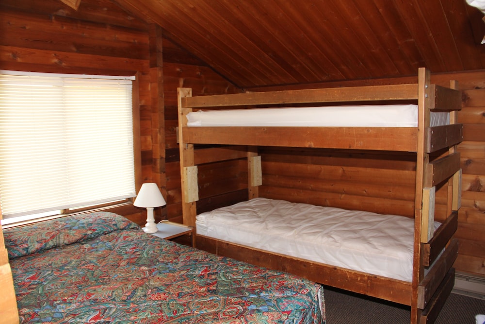 Chesapeake Bay RV Resort Thousand Trails Campground - photo 3