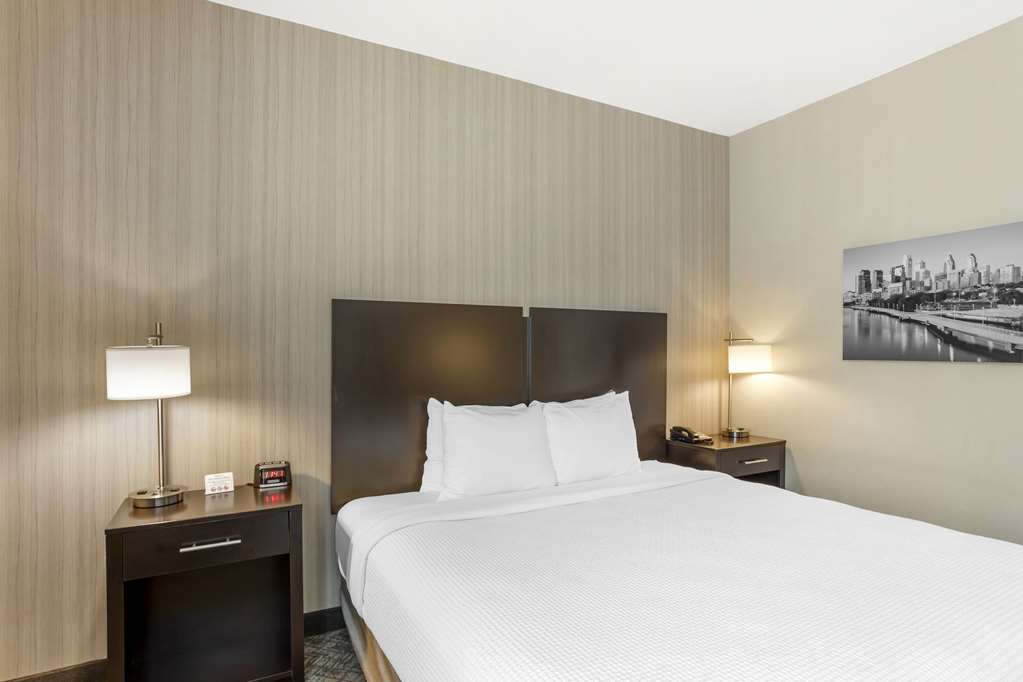 Best Western Plus Philadelphia Pennsauken Hotel - photo 14