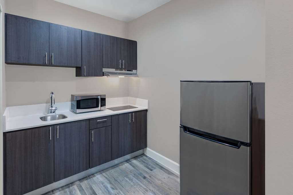 Super 8 by Wyndham Houston NW Beltway 8 West Rd - photo 31