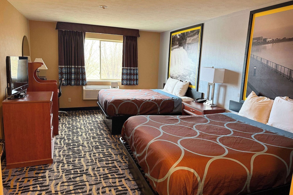 Super 8 by Wyndham Cozad - photo 11